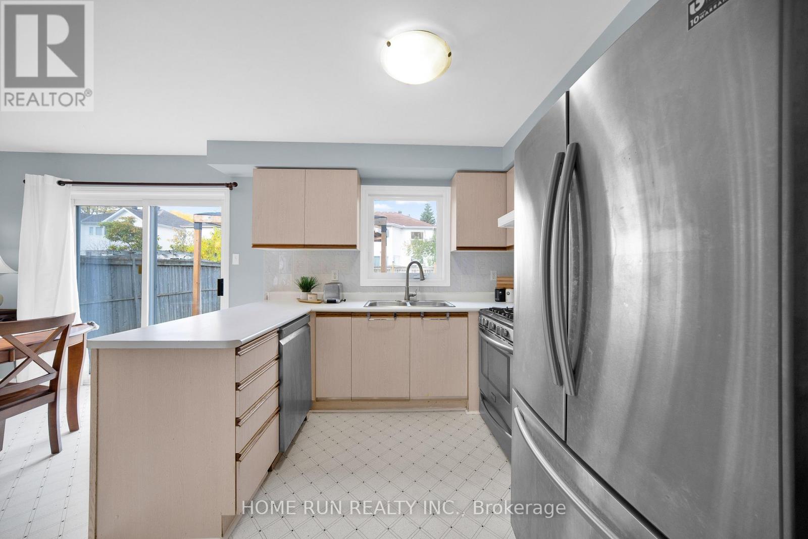 2 Ipswich Terrace, Ottawa, Ontario  K2K 2R5 - Photo 22 - X12570596