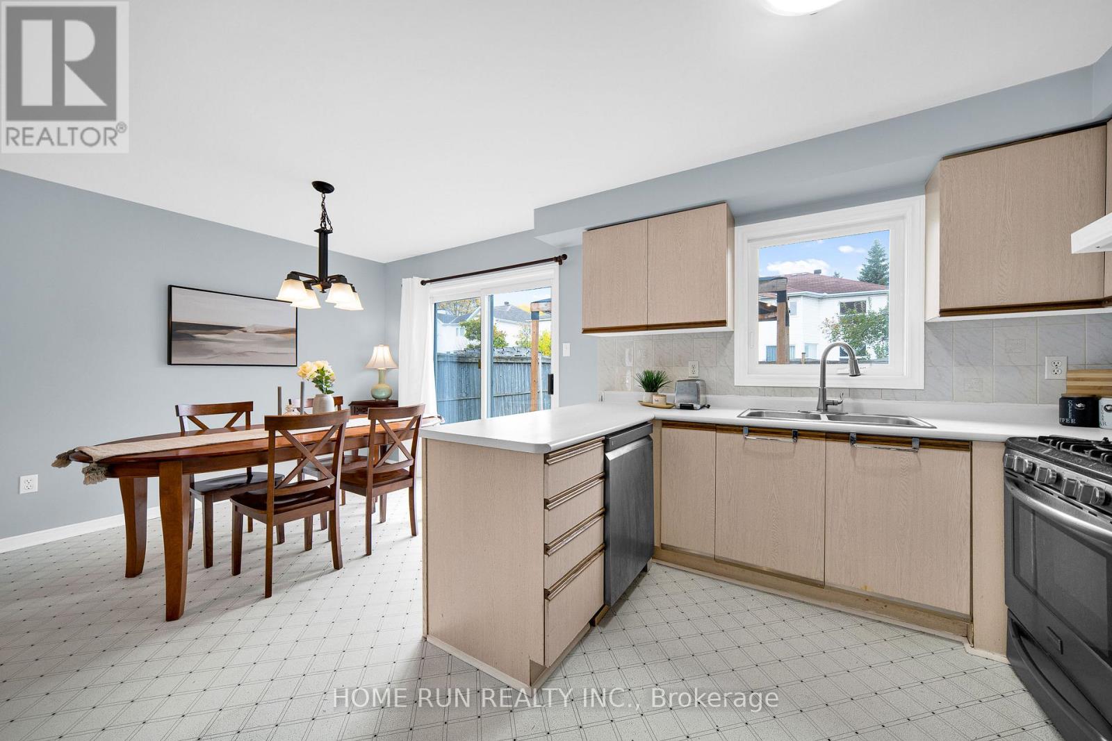 2 Ipswich Terrace, Ottawa, Ontario  K2K 2R5 - Photo 25 - X12570596