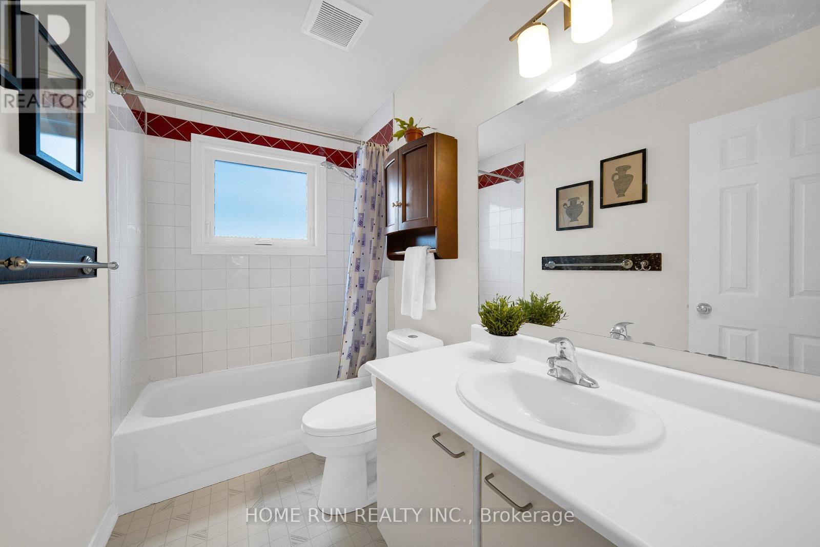 2 Ipswich Terrace, Ottawa, Ontario  K2K 2R5 - Photo 36 - X12570596