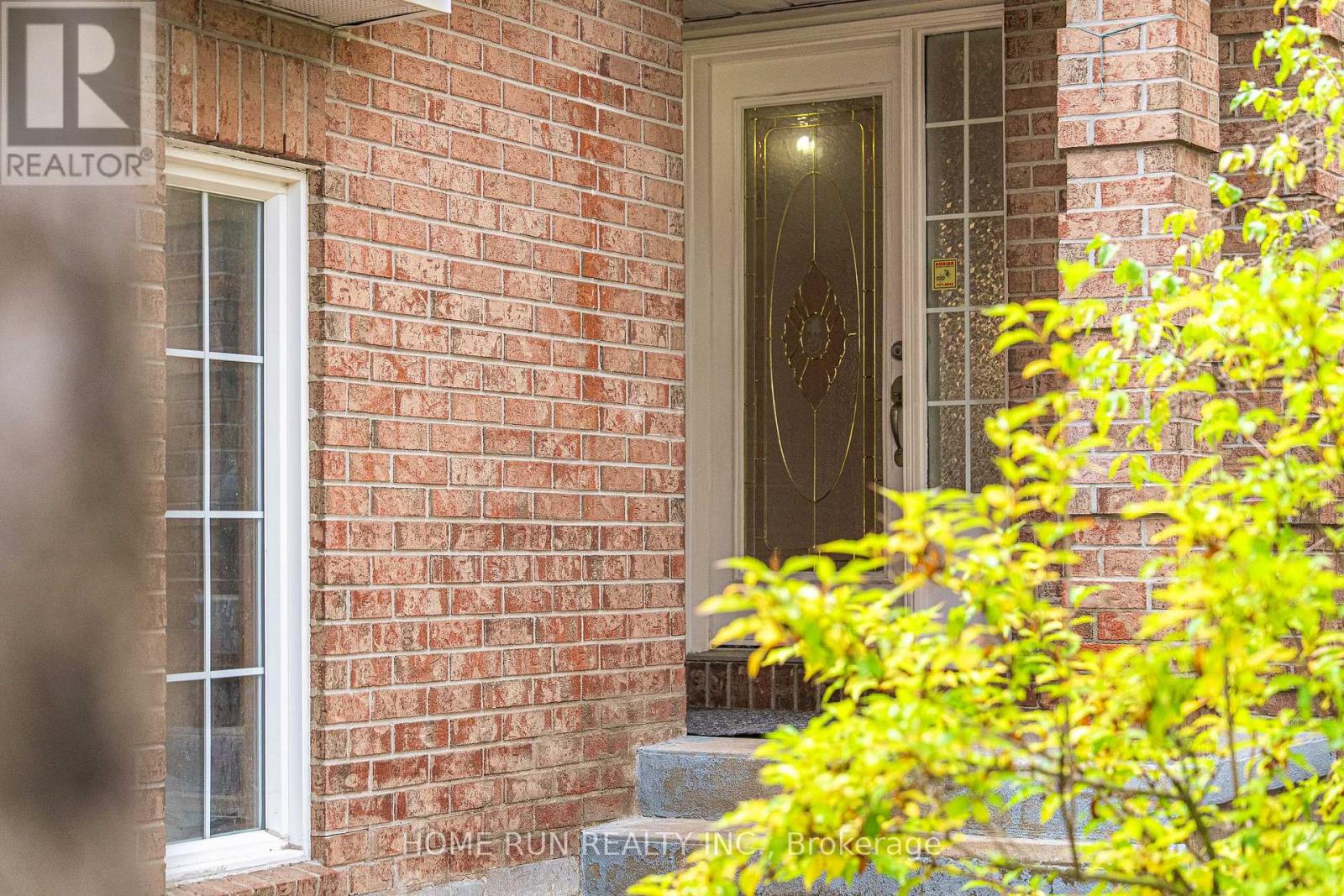 2 Ipswich Terrace, Ottawa, Ontario  K2K 2R5 - Photo 4 - X12570596