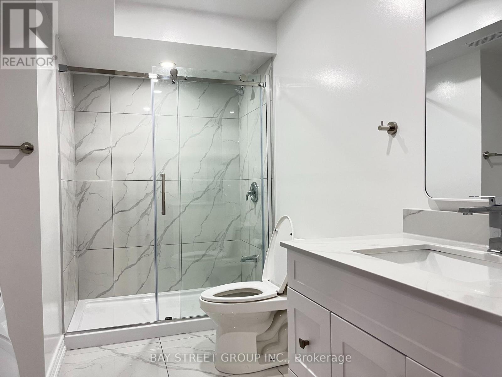 Lower Unit - 27 Macadam Road, Markham, Ontario L6E 2B9 - Photo 9 - N12565296
