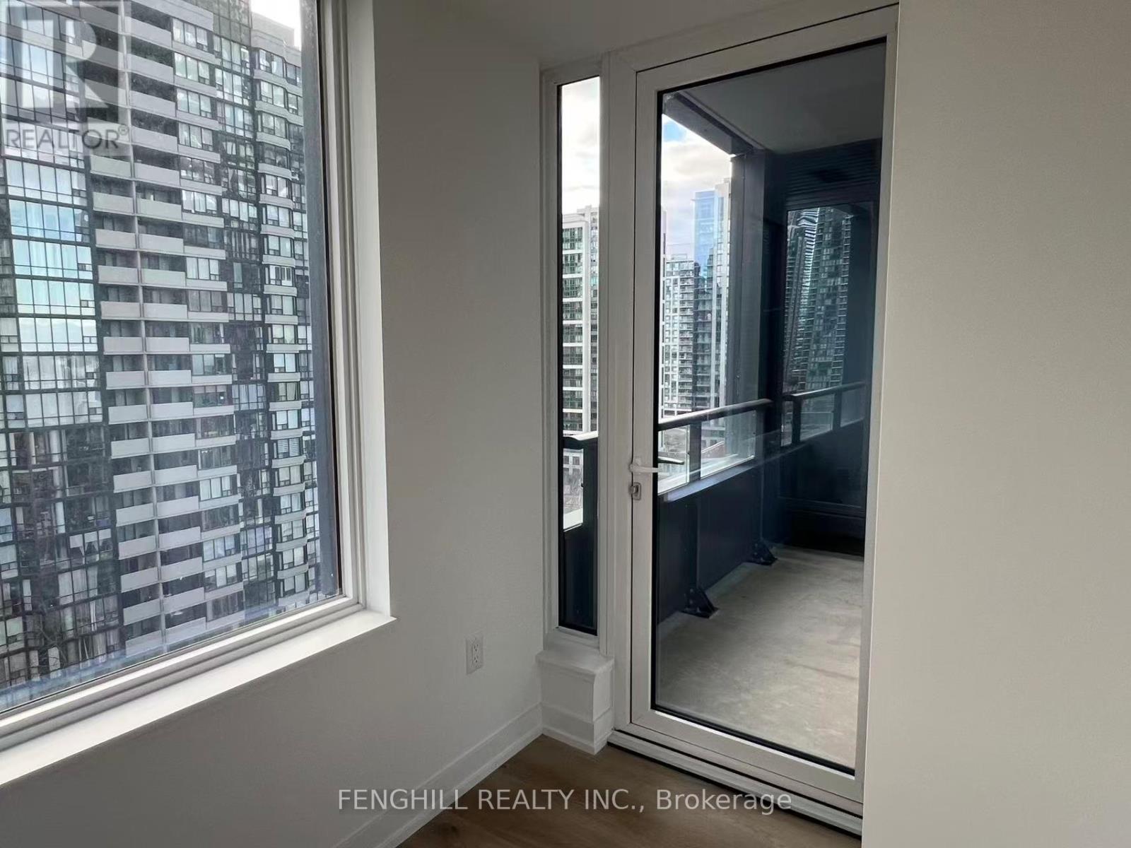 1008 - 395 Square One Drive, Mississauga, Ontario  L5B 0P6 - Photo 14 - W12557412