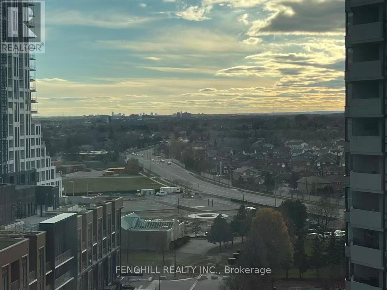 1008 - 395 Square One Drive, Mississauga, Ontario  L5B 0P6 - Photo 15 - W12557412