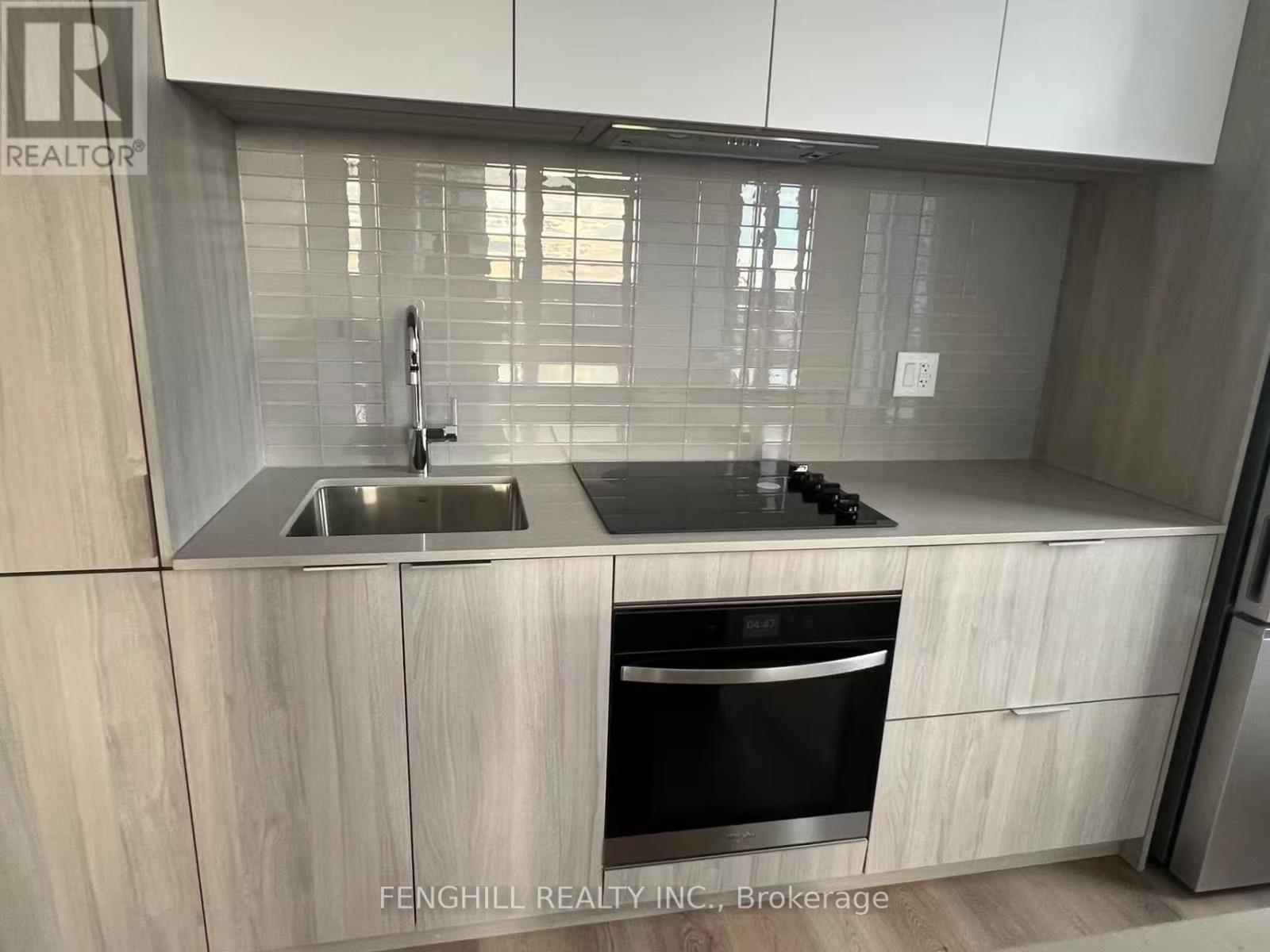 1008 - 395 Square One Drive, Mississauga, Ontario  L5B 0P6 - Photo 18 - W12557412