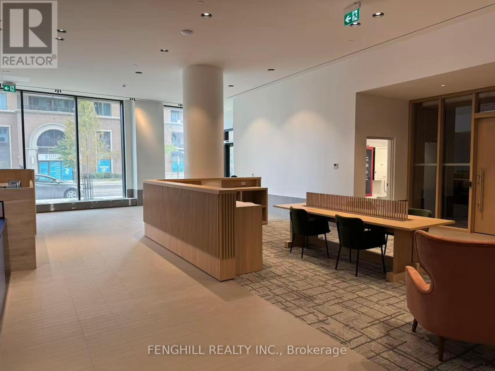 1008 - 395 Square One Drive, Mississauga, Ontario  L5B 0P6 - Photo 4 - W12557412