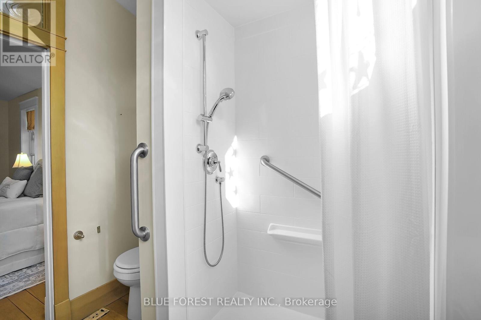 281 Cathcart Street, London South, Ontario  N6C 3N6 - Photo 15 - X12484438