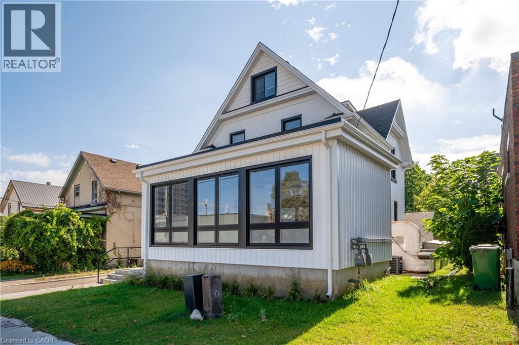 161 Victoria Street S, Kitchener, Ontario  N2G 2B7 - Photo 3 - 40790070