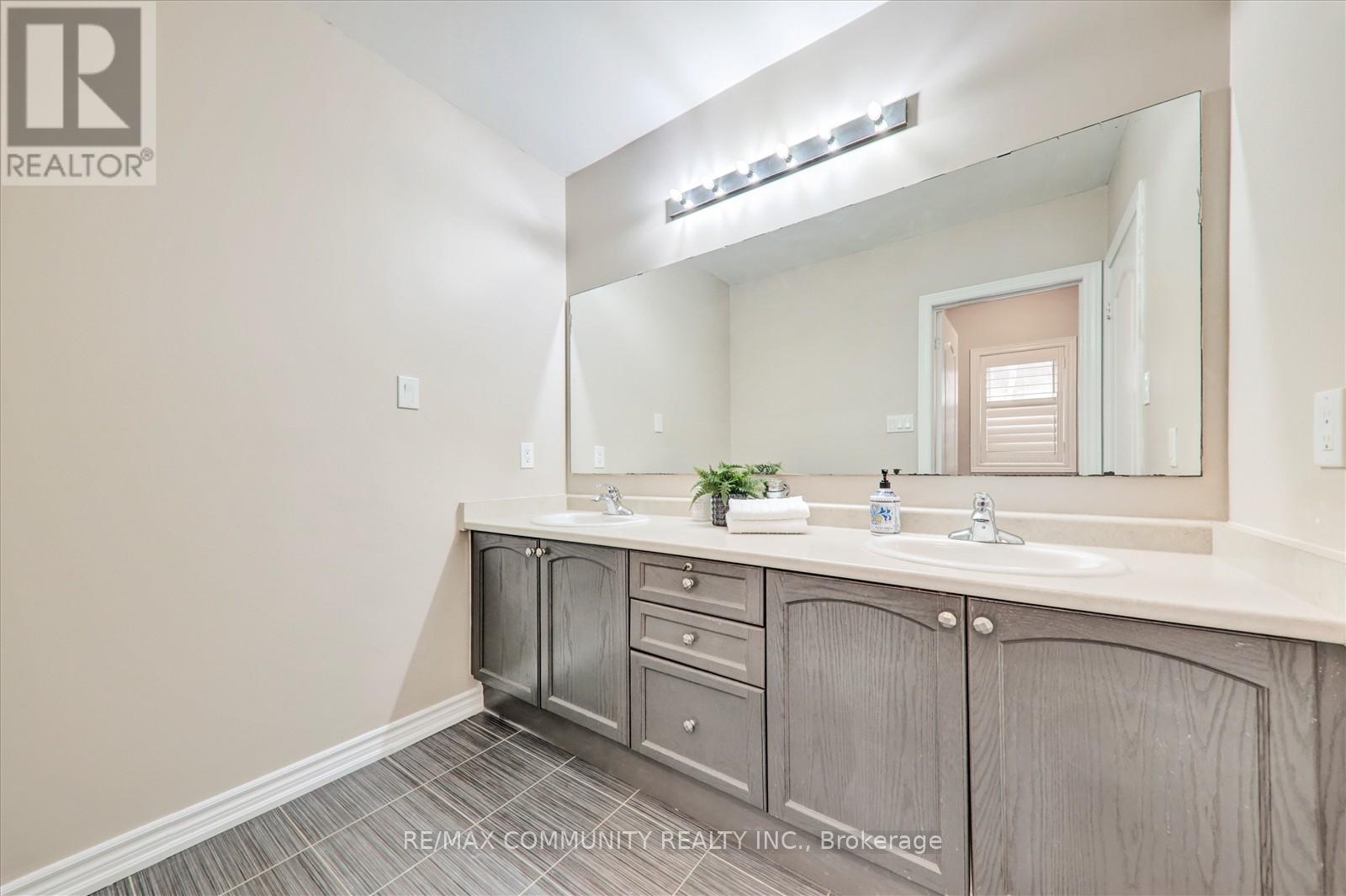 429 Staghorn Road, Pickering, Ontario L1W 2M8 - Photo 33 - E12570608