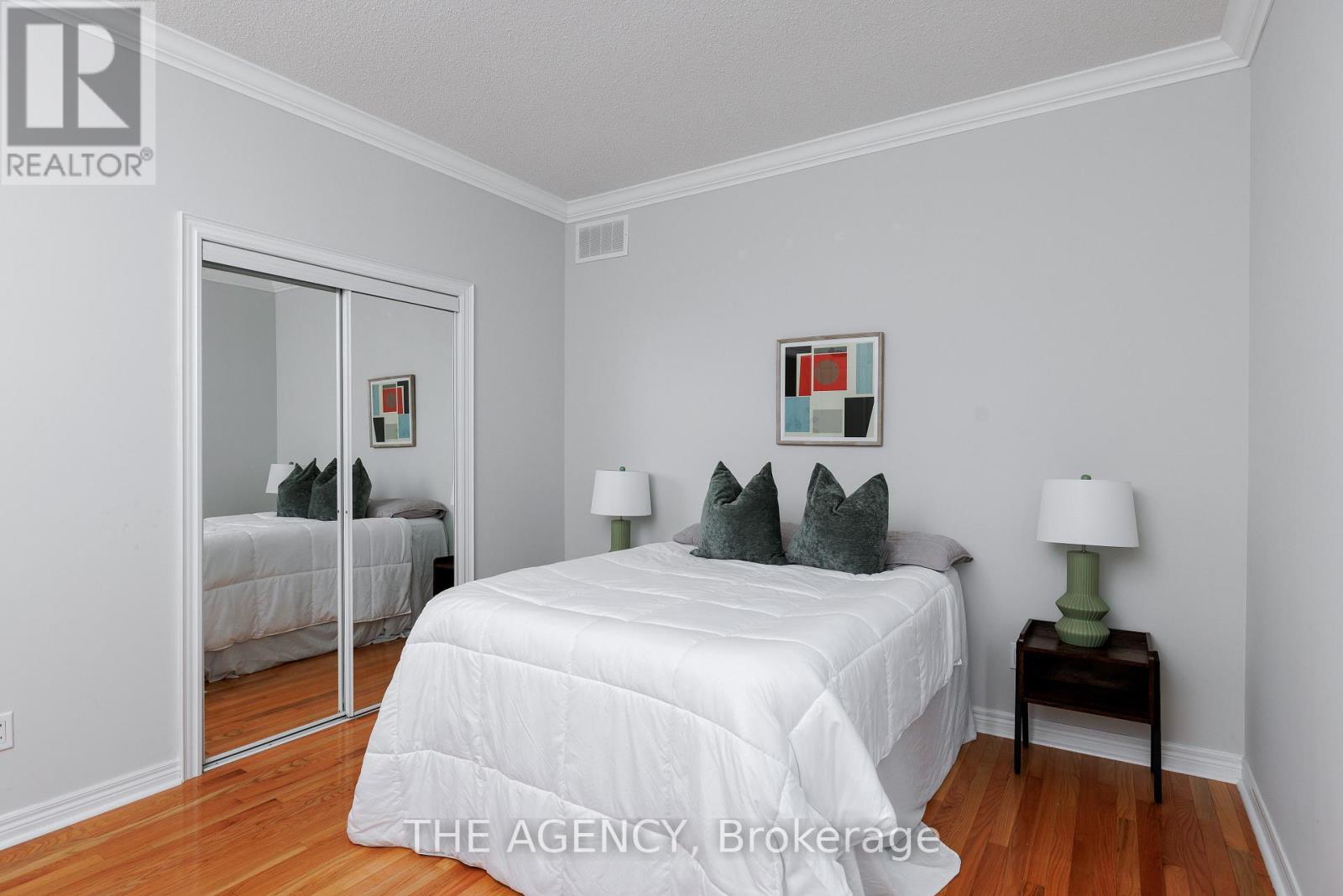 703 Madeline Heights, Newmarket, Ontario  L3X 2J6 - Photo 27 - N12570602