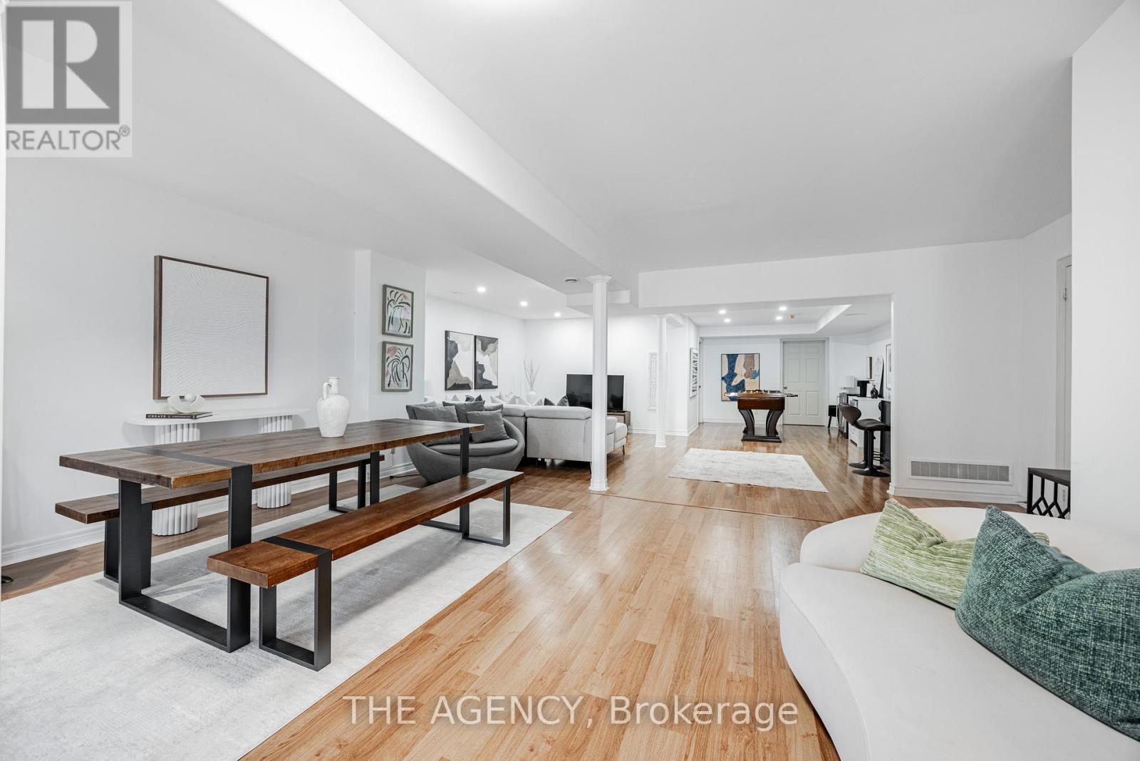 703 Madeline Heights, Newmarket, Ontario  L3X 2J6 - Photo 33 - N12570602