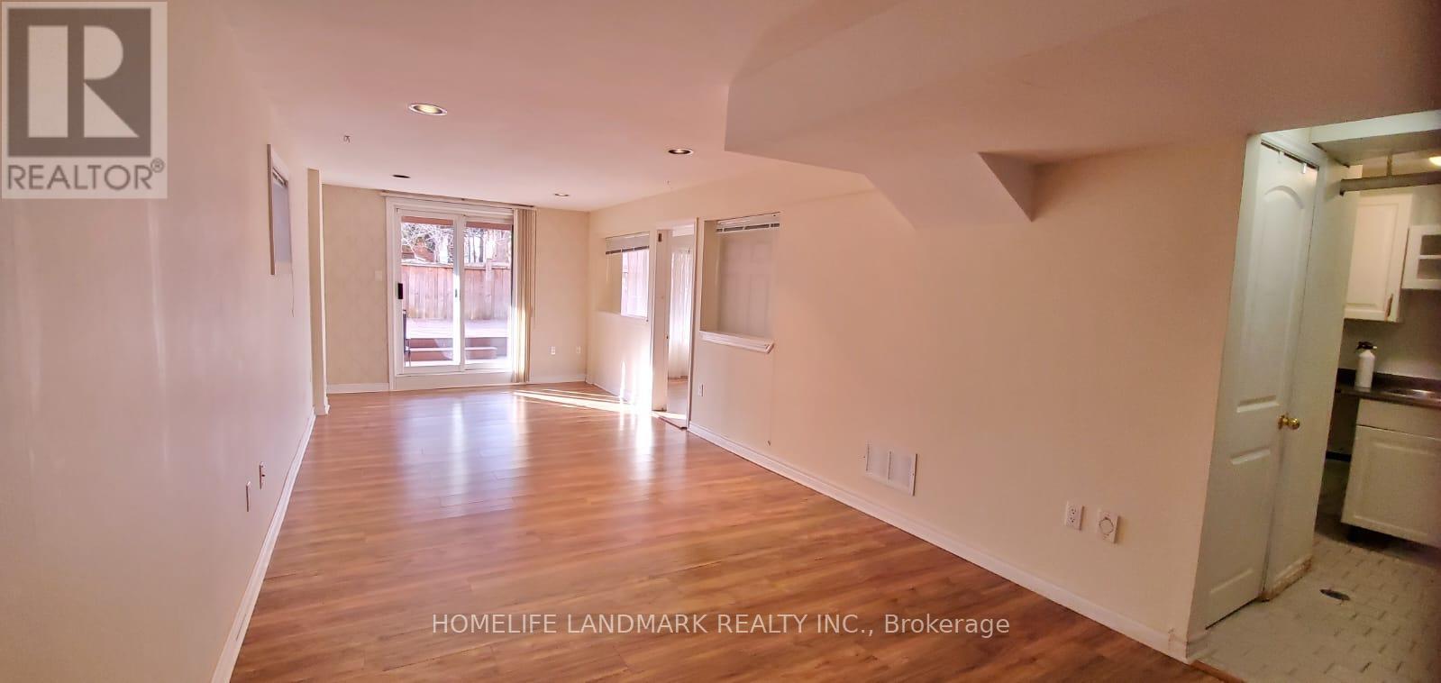 125 Stonebriar Drive, Vaughan, Ontario L6A 2N1 - Photo 3 - N12570612