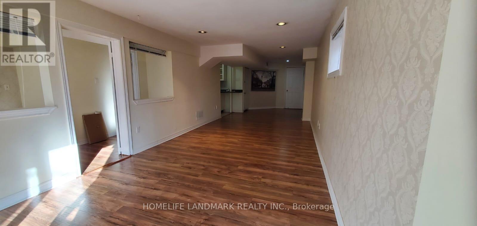 125 Stonebriar Drive, Vaughan, Ontario L6A 2N1 - Photo 5 - N12570612