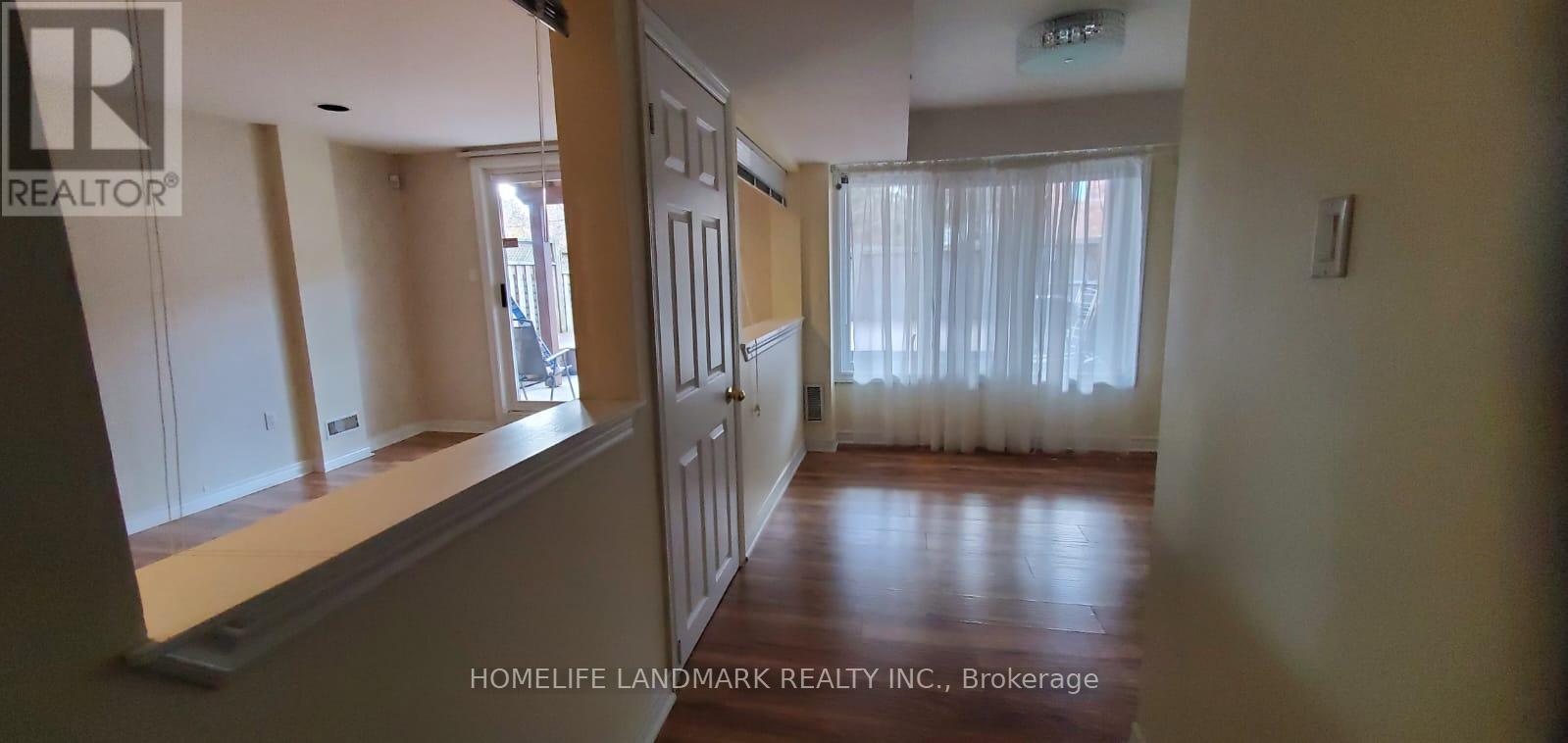 125 Stonebriar Drive, Vaughan, Ontario L6A 2N1 - Photo 7 - N12570612