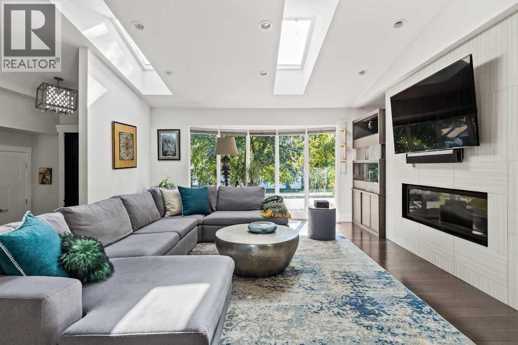 410 Elbow Park Lane Sw, Calgary, Alberta  T2S 2S6 - Photo 3 - A2250041