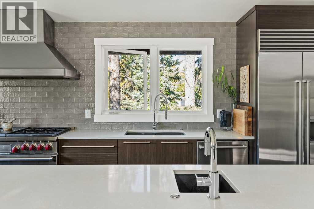 410 Elbow Park Lane Sw, Calgary, Alberta  T2S 2S6 - Photo 11 - A2250041