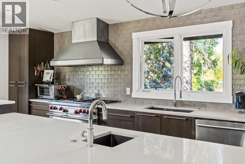 410 Elbow Park Lane Sw, Calgary, Alberta  T2S 2S6 - Photo 10 - A2250041