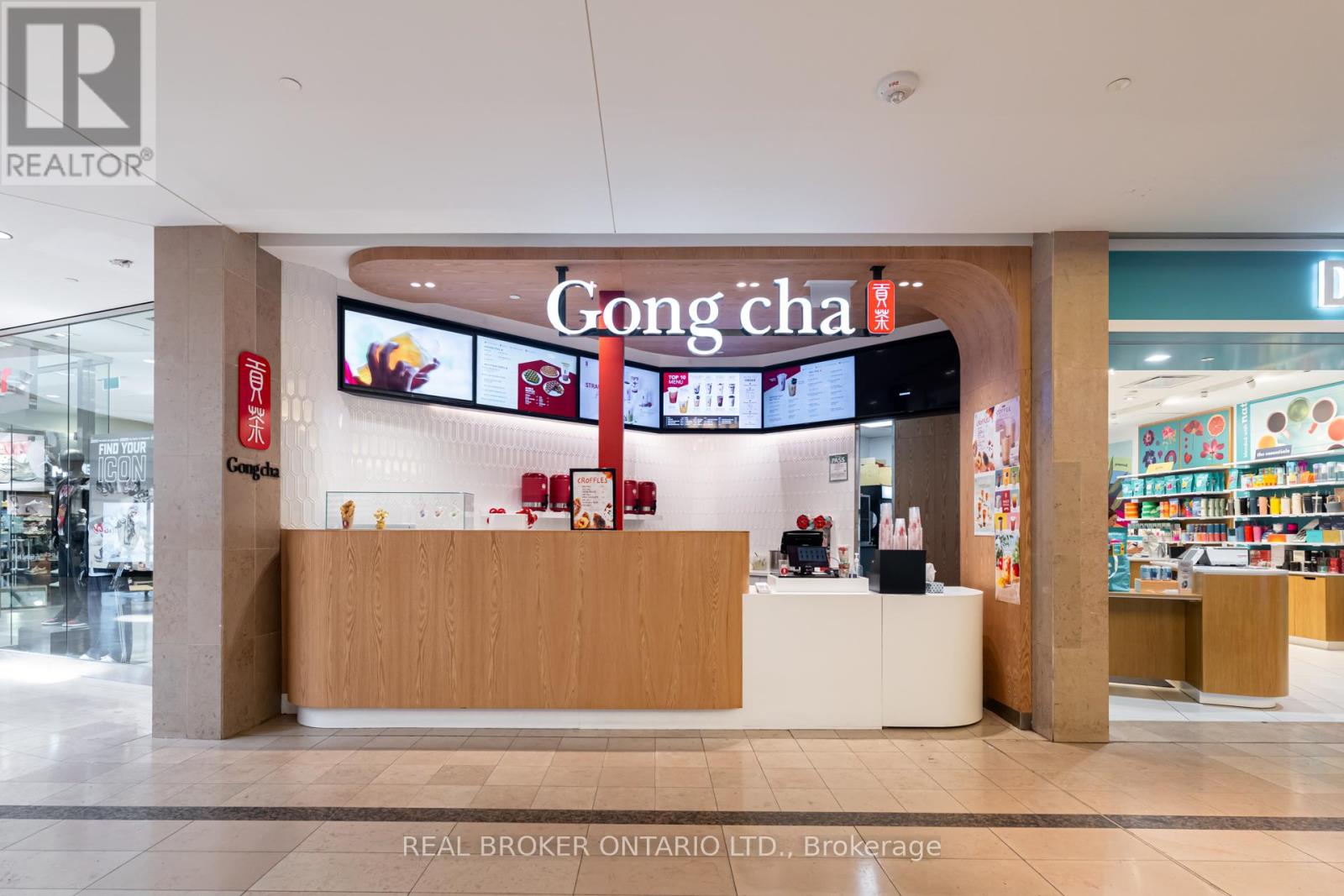 1885A - 25 THE WEST MALL, Toronto, Ontario