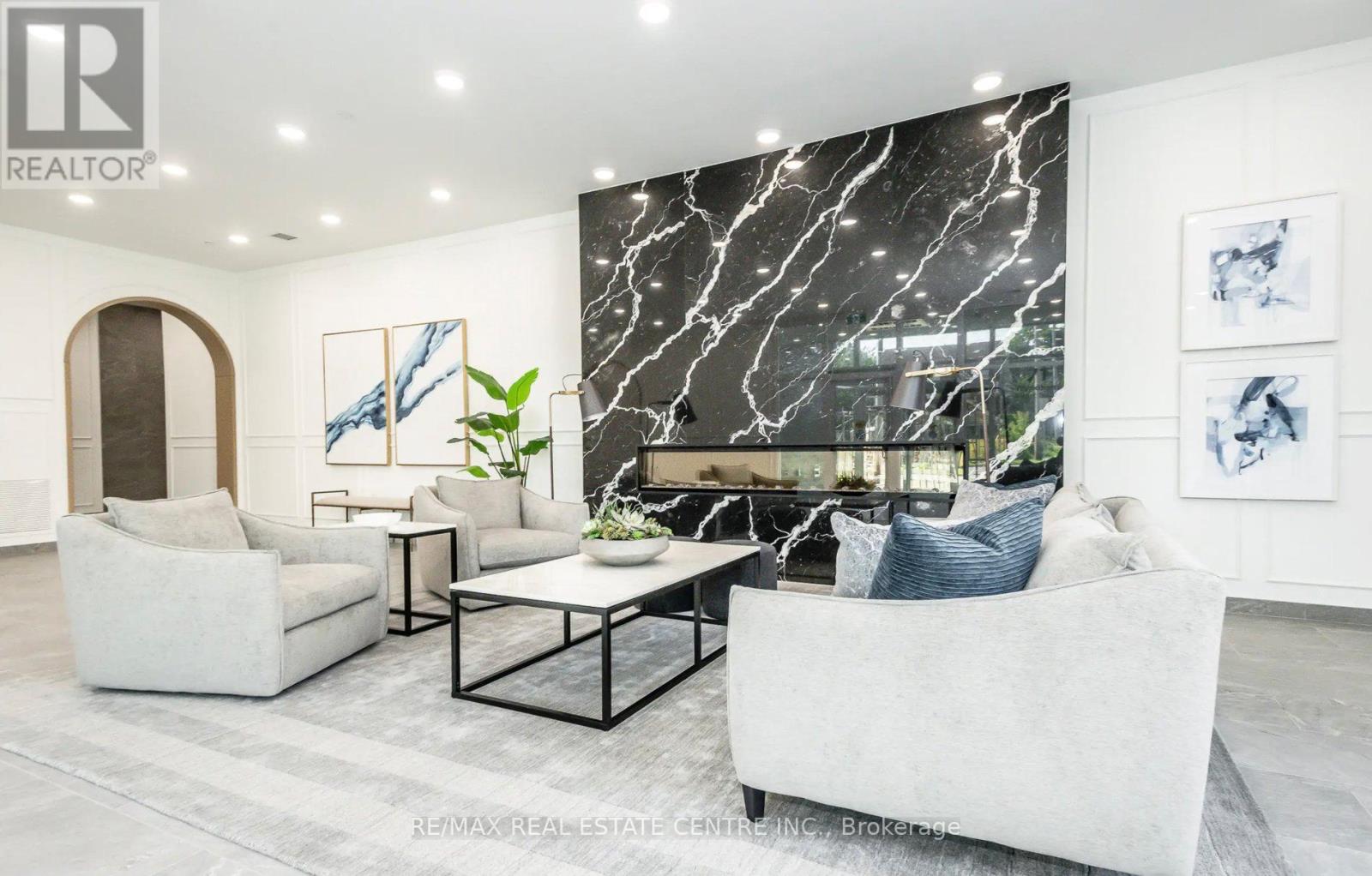 602 - 71 Wyndham Street S, Guelph, Ontario  N1E 5R3 - Photo 3 - X12570598