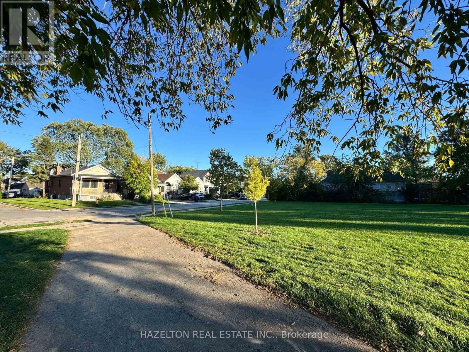 Main - 99 Twenty Sixth Street, Toronto, Ontario  M8V 3R9 - Photo 6 - W12515114