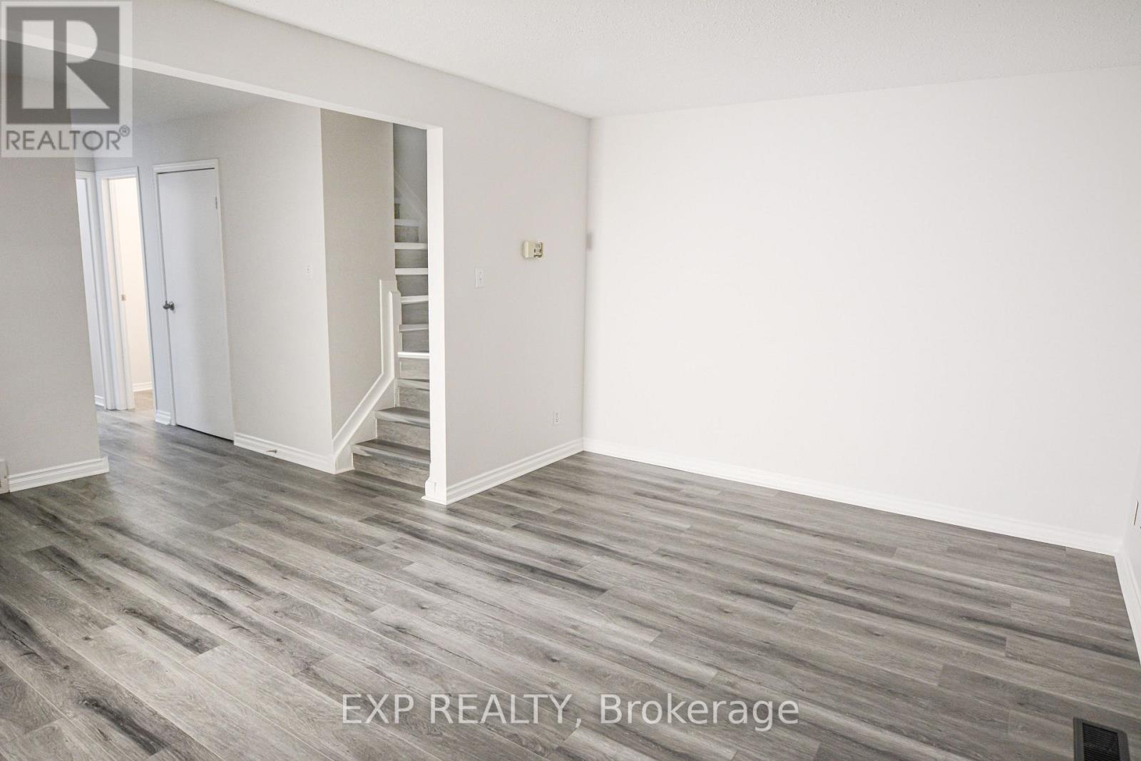 71 - 3344 Uplands Drive, Ottawa, Ontario  K1V 9R9 - Photo 2 - X12570622