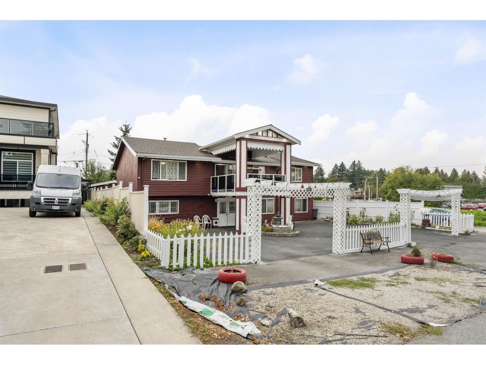13567 67a Avenue, Surrey, British Columbia  V3W 2C1 - Photo 5 - R3044789