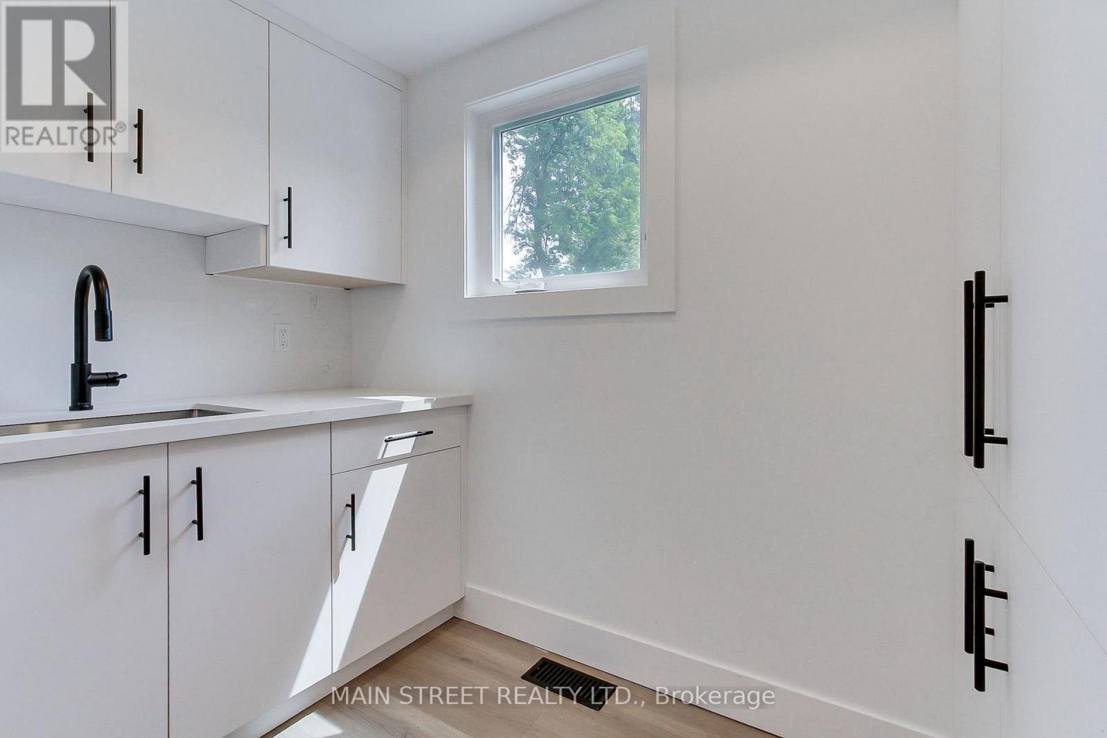 353 Pasadena Drive, Georgina, Ontario L4P 2Z2 - Photo 24 - N12570640