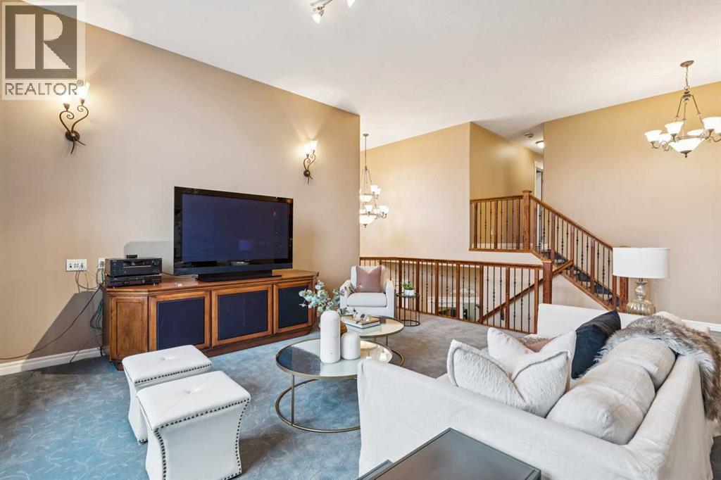 54 Discovery Ridge Gardens Sw, Calgary, Alberta  T3H 5L6 - Photo 17 - A2271424