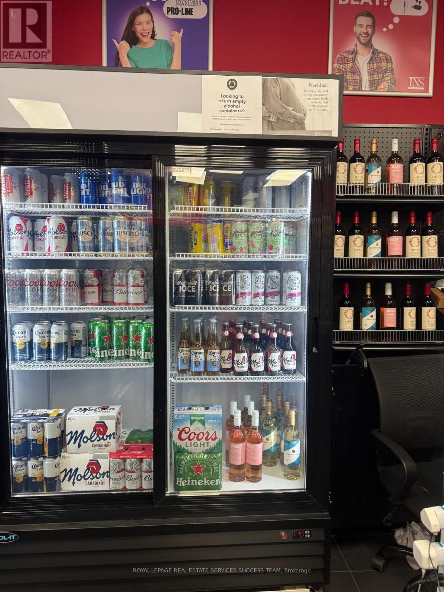 3 - 148 Spadina Avenue, Toronto, Ontario  M5V 2L8 - Photo 5 - C12295375