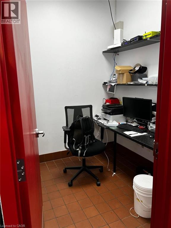 190 King George Road Unit# 3, Brantford, Ontario  N3R 5L3 - Photo 11 - 40731309