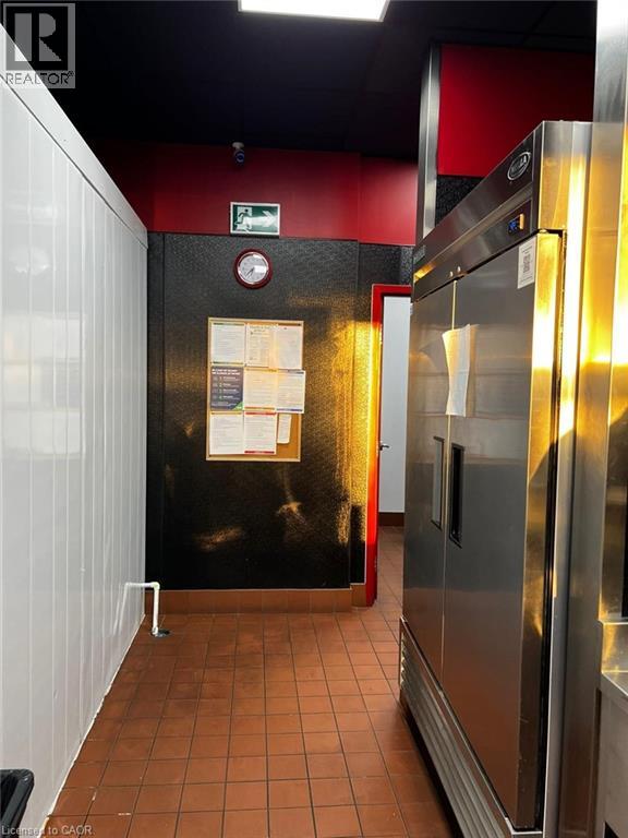 190 King George Road Unit# 3, Brantford, Ontario  N3R 5L3 - Photo 13 - 40731309