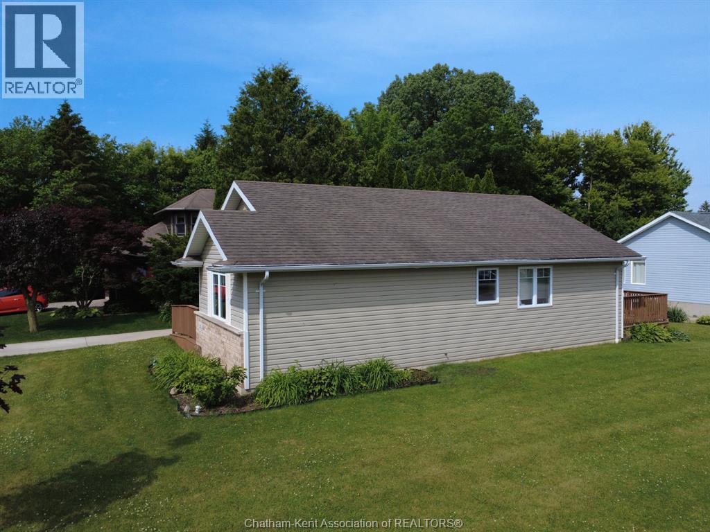 23 Kyle Drive, Ridgetown, Ontario N0P 2C0 - Photo 4 - 25023692