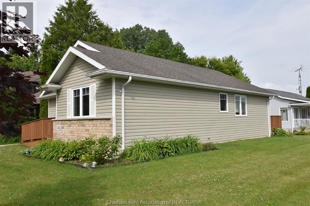 23 Kyle Drive, Ridgetown, Ontario N0P 2C0 - Photo 3 - 25023692