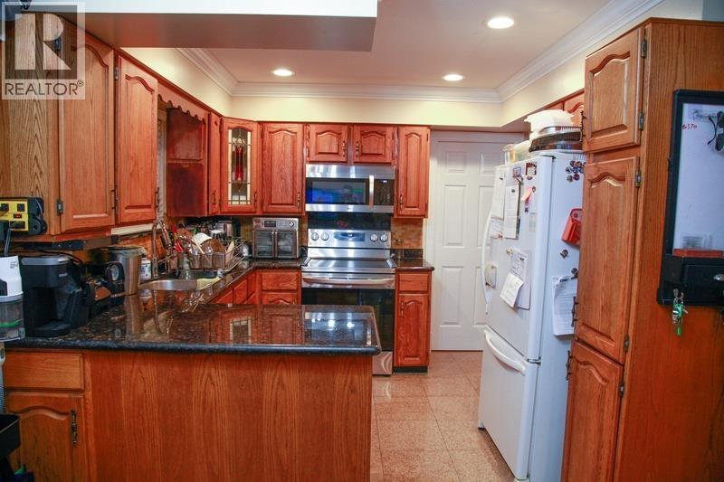 2038 E 40th Avenue, Vancouver, British Columbia  V5P 1J3 - Photo 8 - R3068623