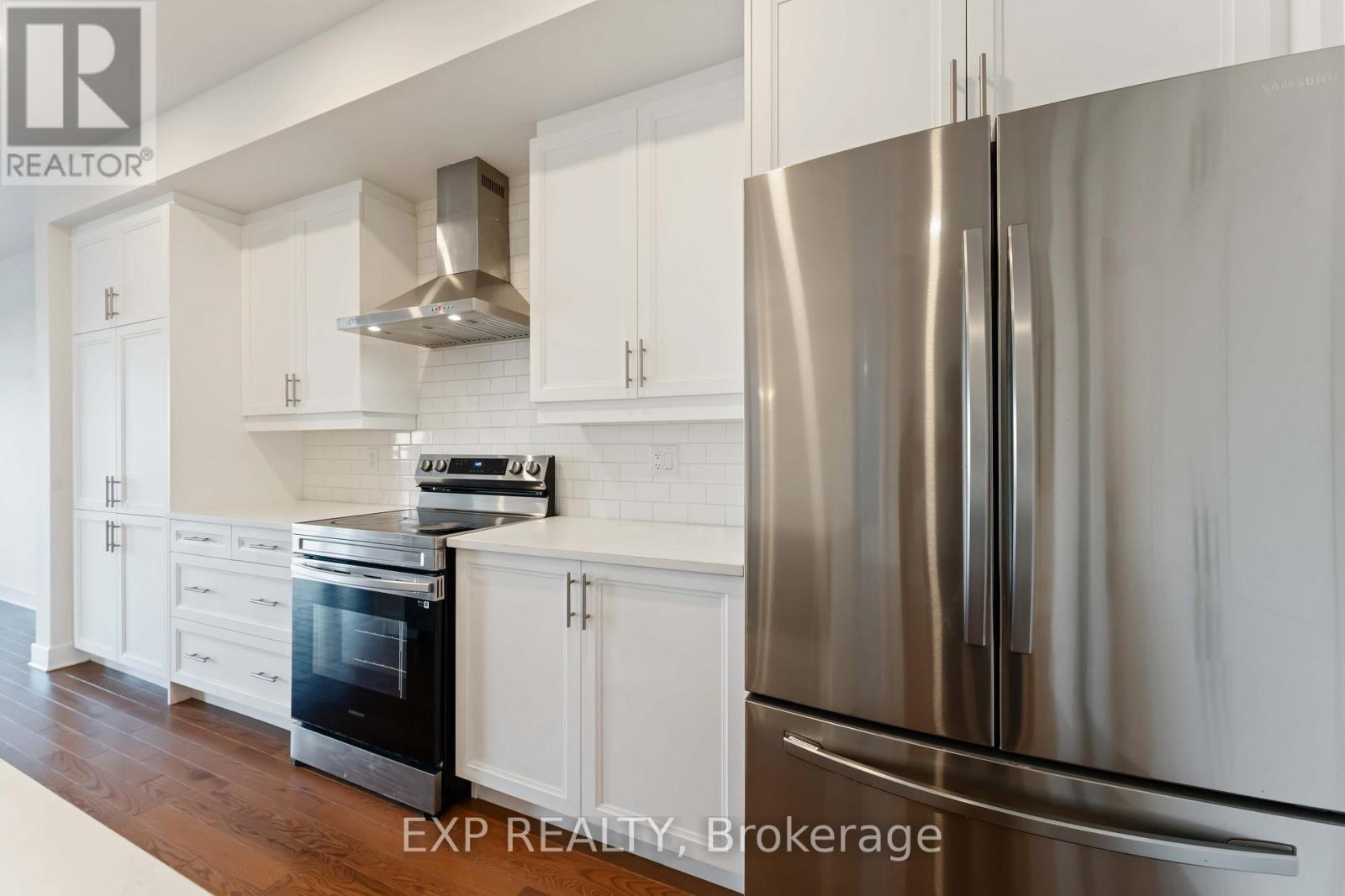 796 Solarium Avenue, Ottawa, Ontario K4M 0N7 - Photo 4 - X12570644