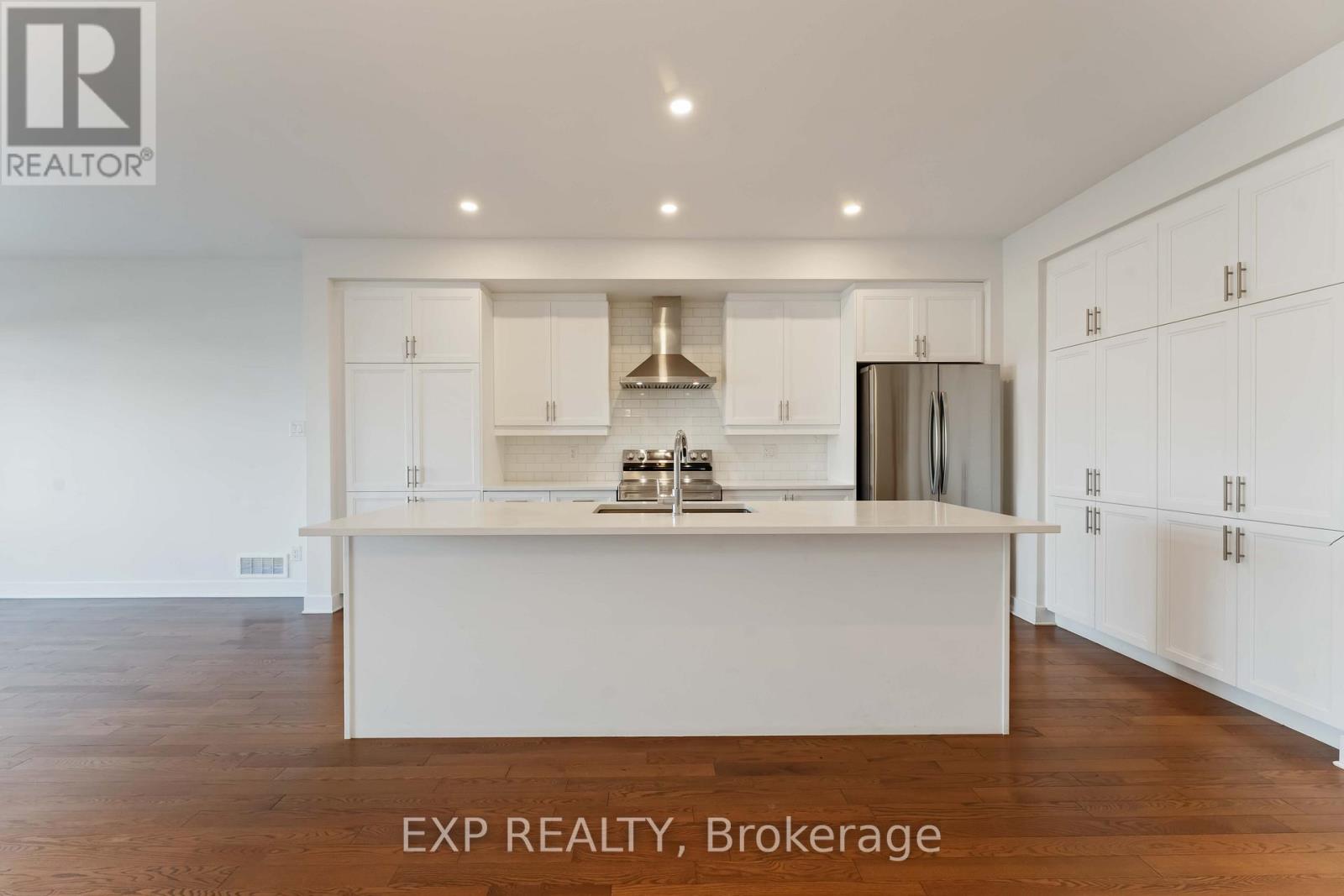 796 Solarium Avenue, Ottawa, Ontario K4M 0N7 - Photo 7 - X12570644