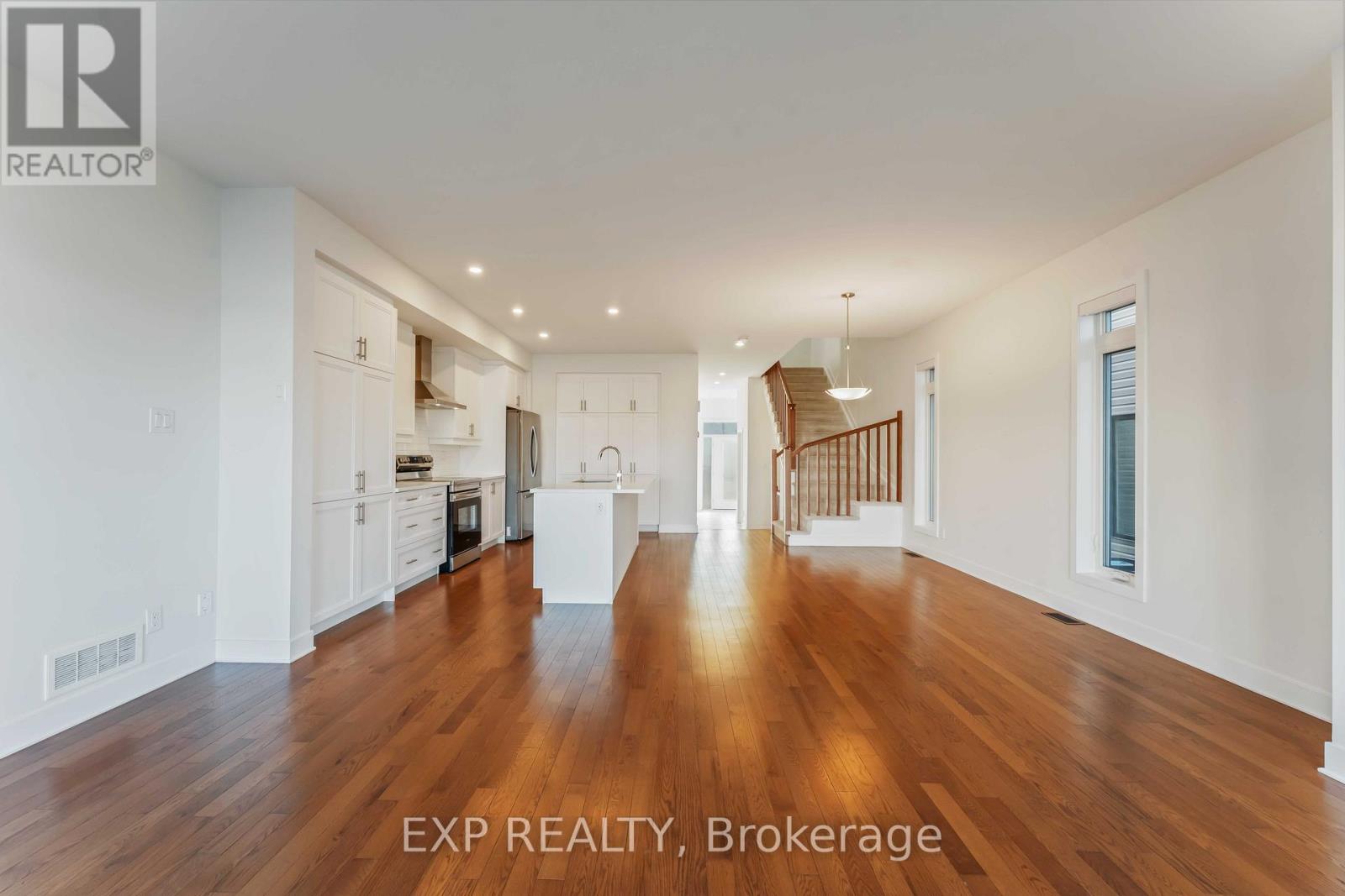 796 Solarium Avenue, Ottawa, Ontario K4M 0N7 - Photo 9 - X12570644