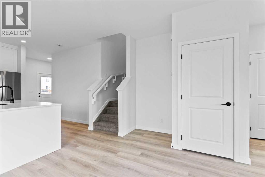 231 Vista Road, Crossfield, Alberta  T0M 0S0 - Photo 5 - A2268976