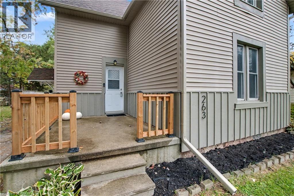 263 Cumberland Street, Palmerston, Ontario N0G 2P0 - Photo 2 - 40776604