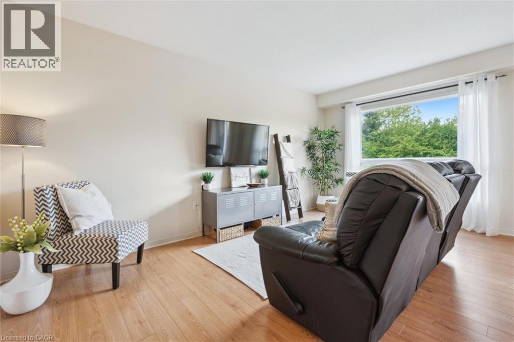 566 Bonavista Drive, Waterloo, Ontario  N2K 3Z7 - Photo 6 - 40784177