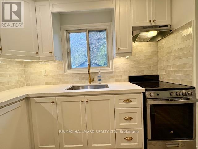 Main Floor/apt#1 - 1700 Gerrard Street, Toronto, Ontario  M4L 2B2 - Photo 19 - E12570668