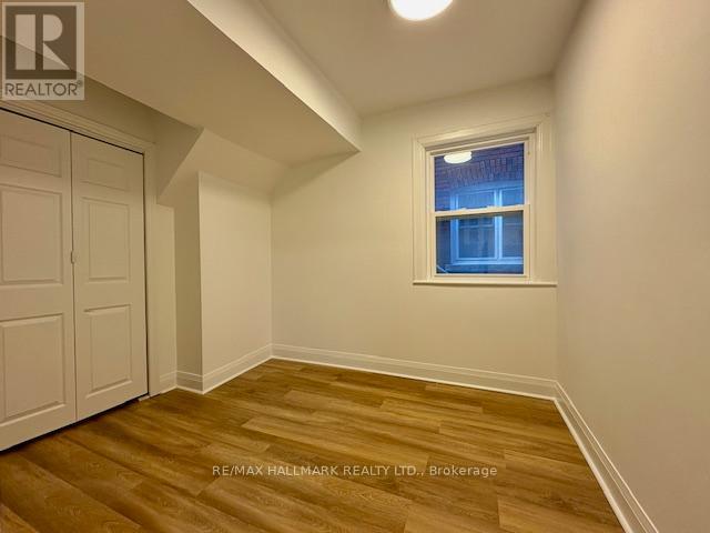 Main Floor/apt#1 - 1700 Gerrard Street, Toronto, Ontario  M4L 2B2 - Photo 9 - E12570668