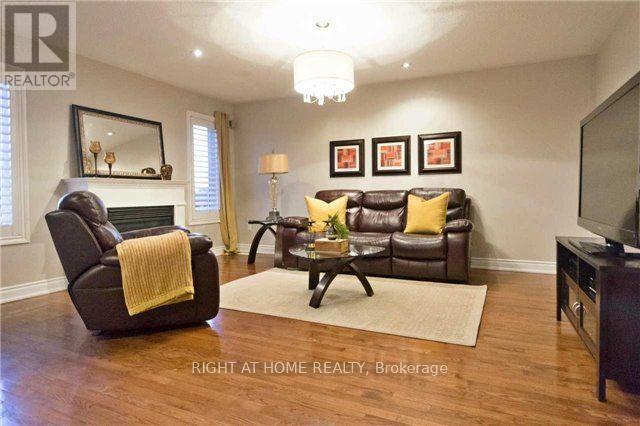 38 Batt Crescent E, Ajax, Ontario  L1T 4M2 - Photo 10 - E12570690