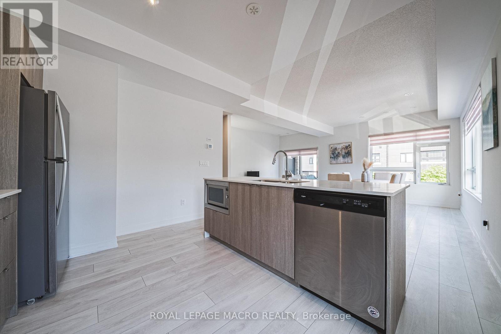 13 - 1121 Cooke Boulevard, Burlington, Ontario L7T 0C3 - Photo 21 - W12570674