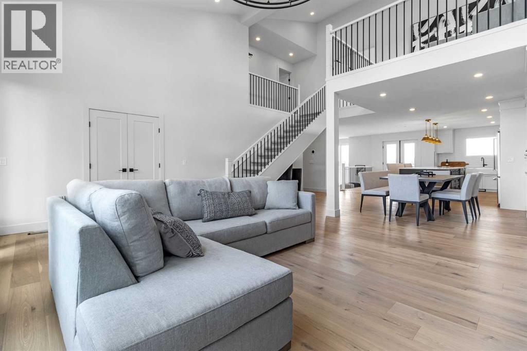 340 West Chestermere Drive, Chestermere, Alberta  T1X 1B2 - Photo 12 - A2252520