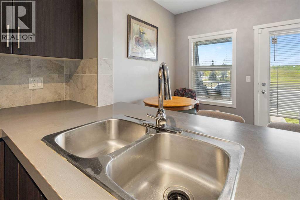 11 Copperpond Landing Se, Calgary, Alberta  T2Z 1G6 - Photo 9 - A2258421