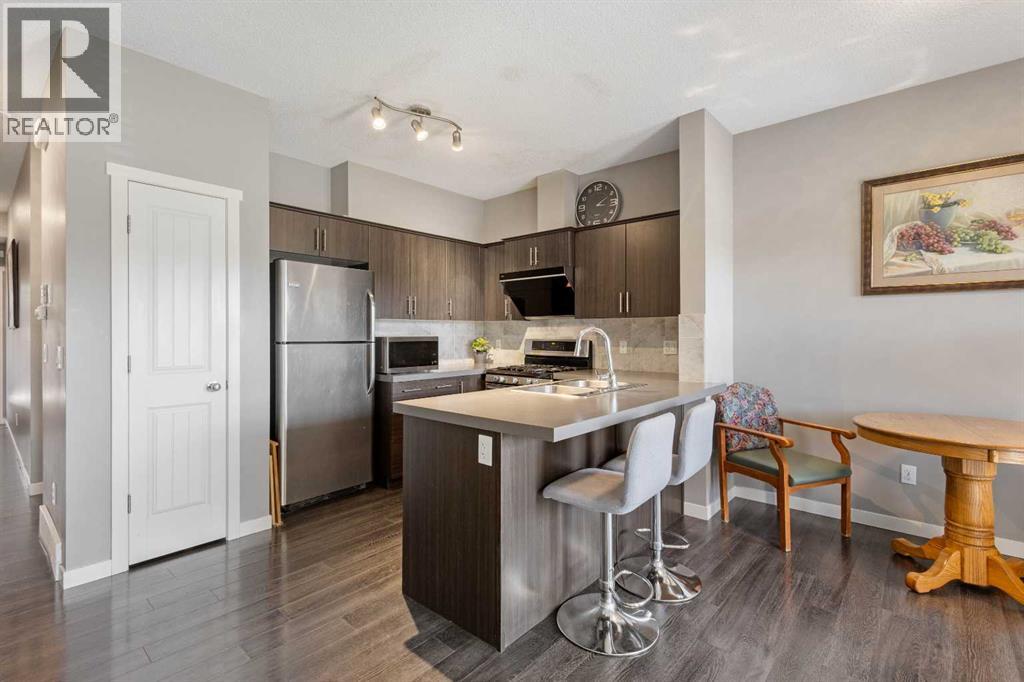 11 Copperpond Landing Se, Calgary, Alberta  T2Z 1G6 - Photo 4 - A2258421