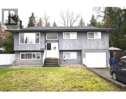 <div class="price">$1,273,800</div> 11717 209 Street, Maple Ridge<br><div style="margin-bottom:8px;"><small>Royal Pacific Tri-Cities Realty</small></div><div class='bed_bath'>5 Bed | 2 Bath</div>