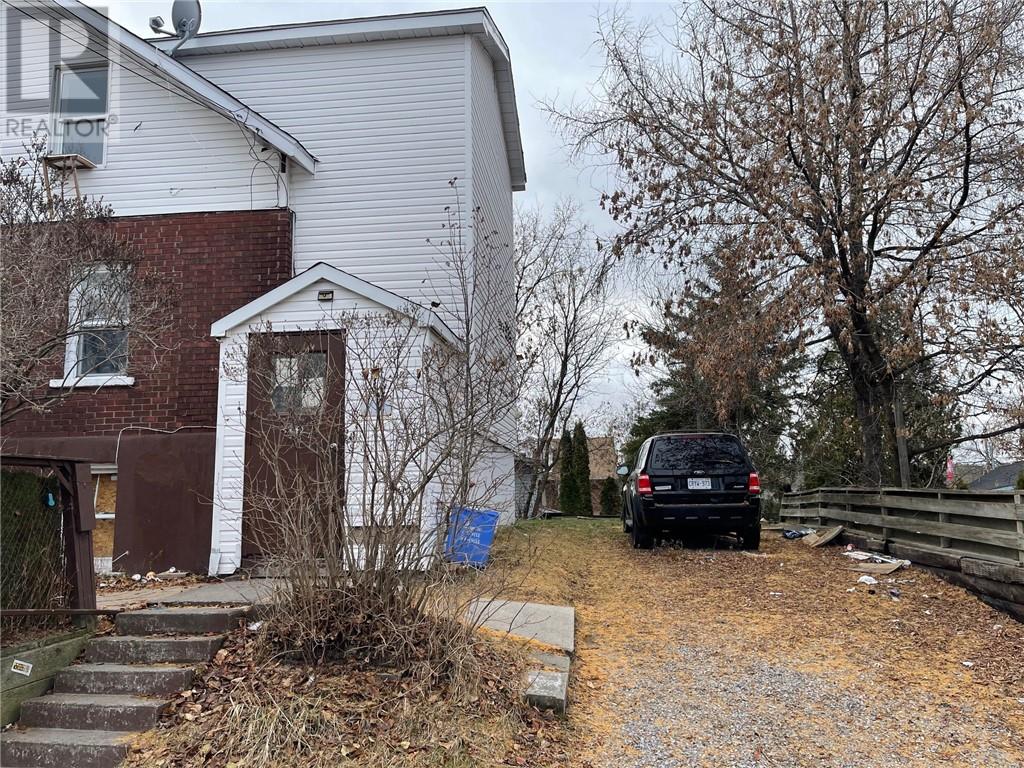 252 Bloor Street, Sudbury, Ontario  P3C 2L3 - Photo 2 - 2125714