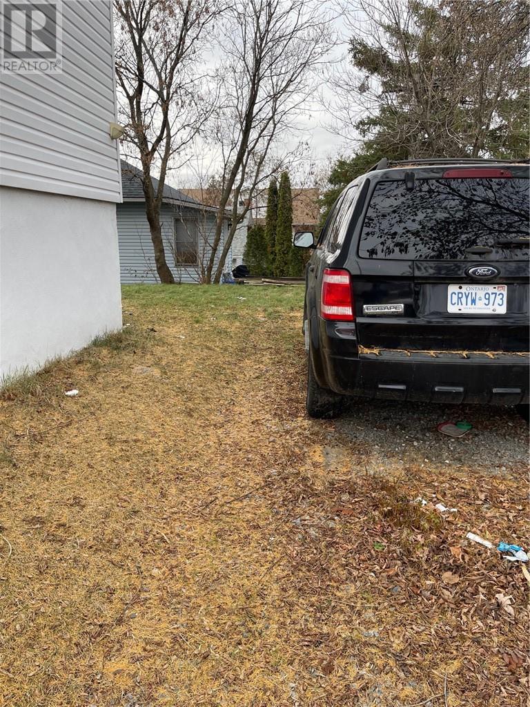 252 Bloor Street, Sudbury, Ontario  P3C 2L3 - Photo 4 - 2125714