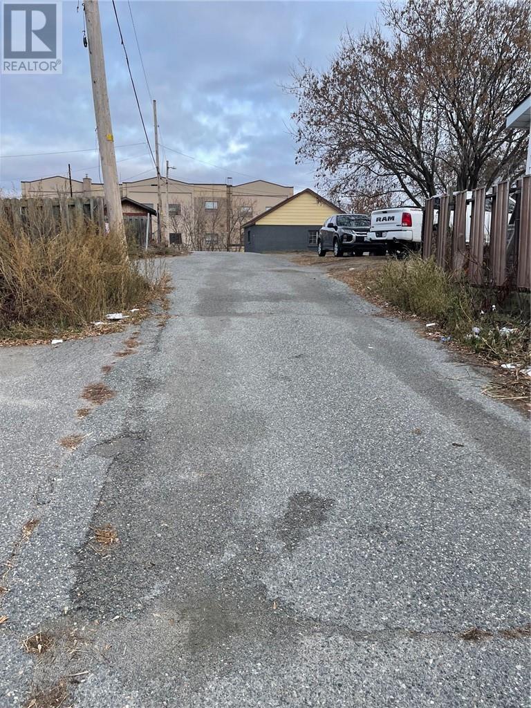 221 Nolin, Sudbury, Ontario  P3C 2V4 - Photo 8 - 2125621